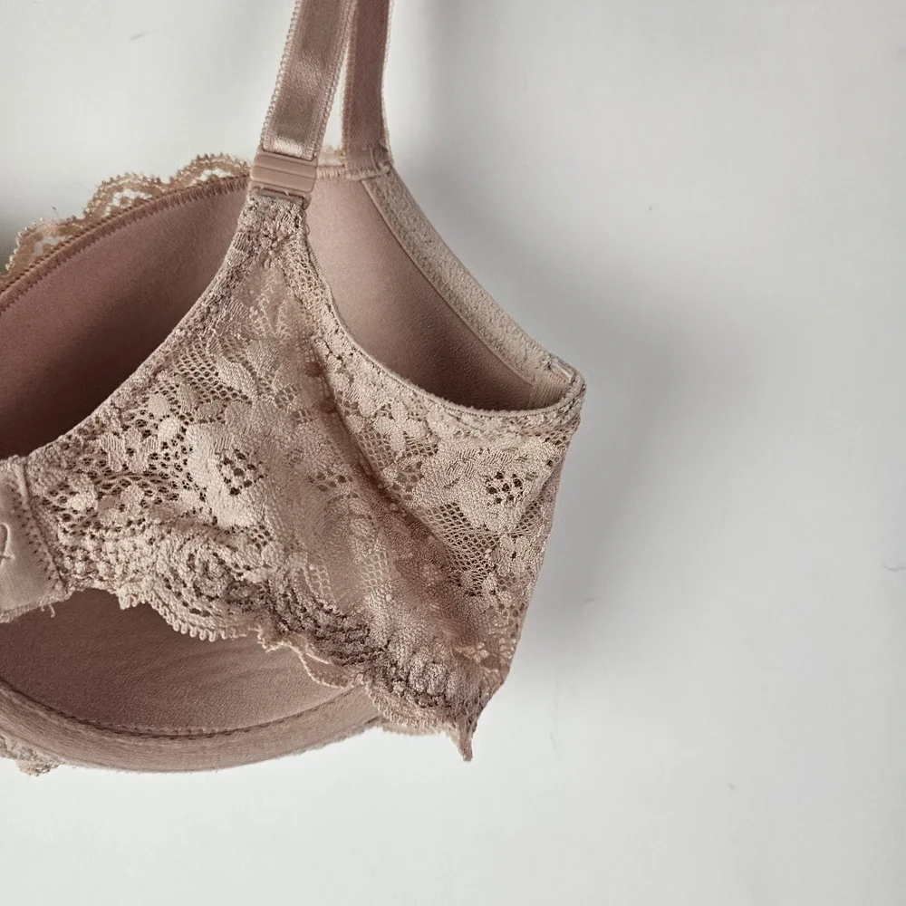 Victoria's Secret Dream Angels 32DDD Lined Demi Bra Beige Lace Trim Romantic